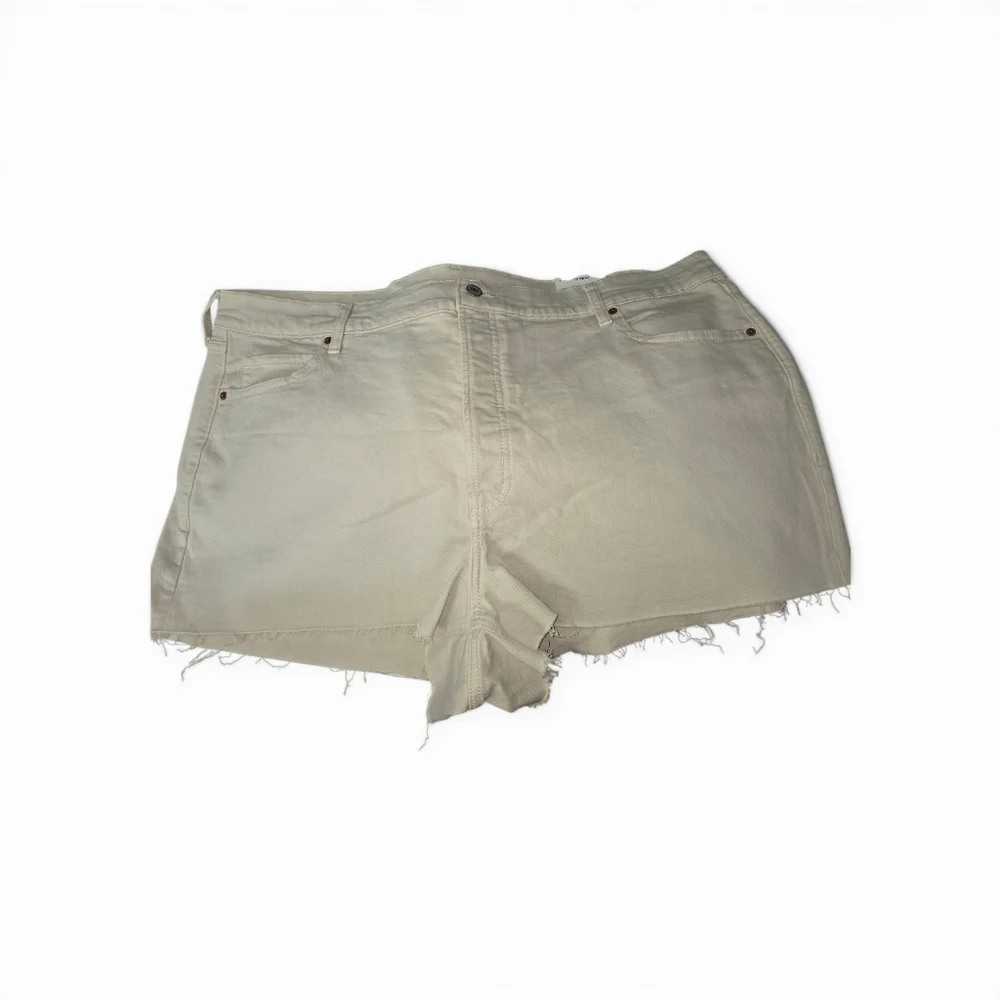 Old Navy Raw Hem High-Rise Jean Shorts in Light Tan - Picture 1 of 5